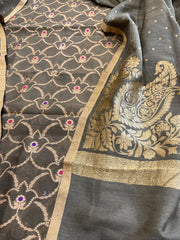 Gold Designer Handwoven Kadwa Banarasi Suit Set in Pure Silk