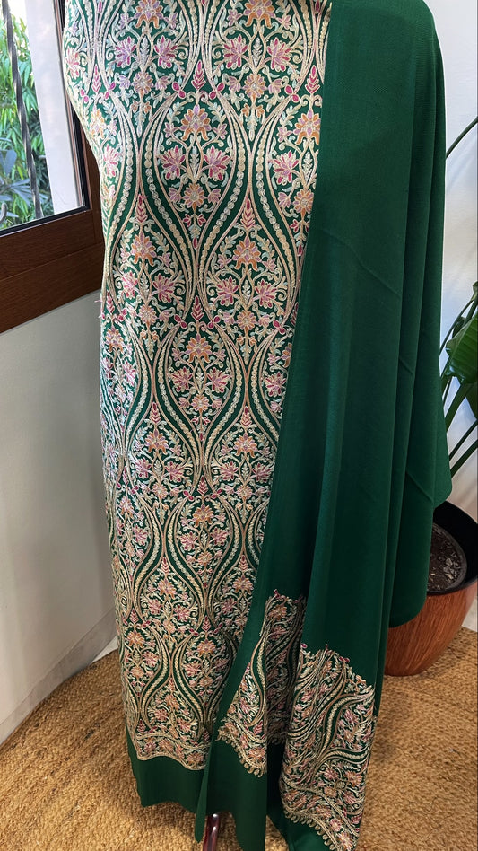 Green Winter Suit Set with Aari Work in Pashmina Wool