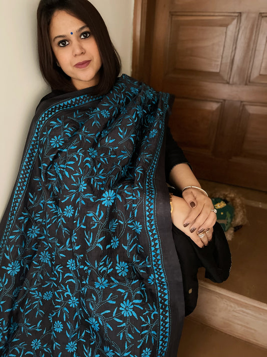 Black Handmade Nakshi Kantha Dupatta in Silk