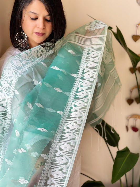 Lite Sea Green Handwoven Jamdani Dupatta in Pure Muslin
