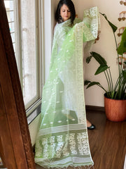 Green Handwoven Jamdani Dupatta in Pure Muslin
