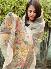 Peach Organza dupatta with Kantha Stitch Handwork