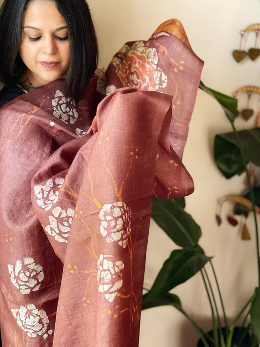 Handpainted Dupatta in Tussar Silk