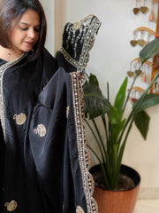 Black Crepe Dupatta with Pearl, Cut Daana, Gold Thread & Sequin Embroidery