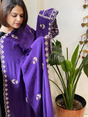 Purple Crepe Dupatta with Pearl, Cut Daana, Gold Thread & Sequin Embroidery