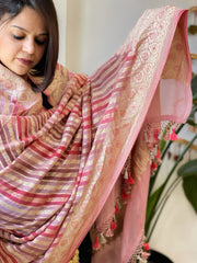 Mauve, Pink Handwoven Banarasi Rangkhat Dupatta in Pure Georgette