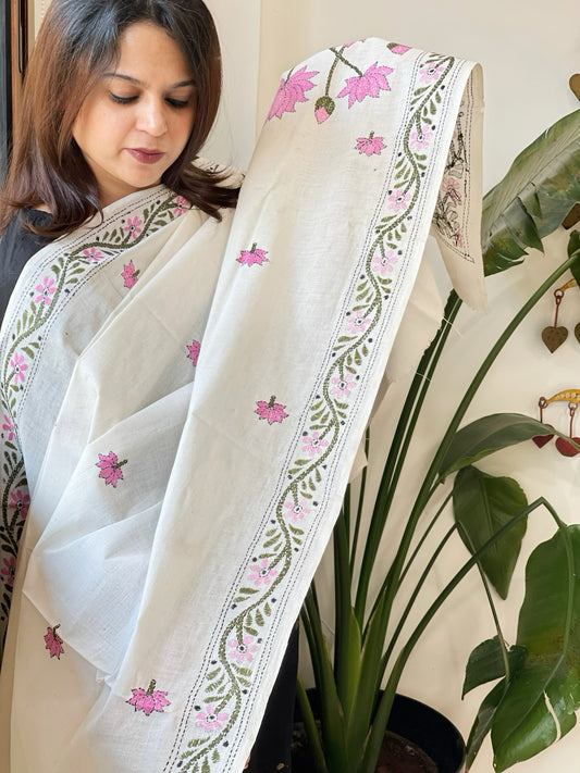 Off-White Handmade Kantha Dupatta in Pure Cotton