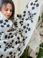 White Applique handwork Dupatta in Mul Chanderi