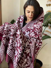 Maroon Handmade Nakshi Kantha Dupatta in Pure Silk