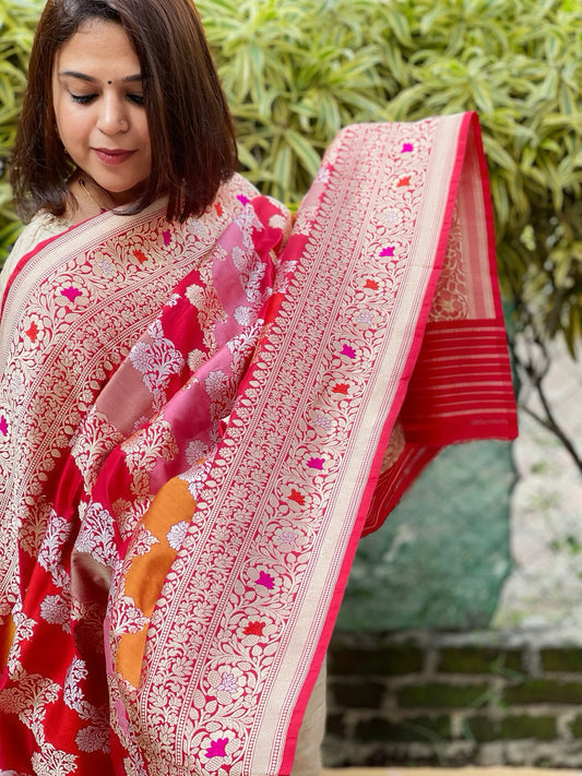 Red Handwoven Banarasi Rangkhat Dupatta in Pure Katan Silk