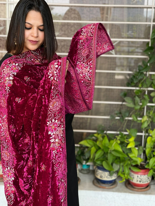 Pink Velvet Dupatta with Thread Embroidery