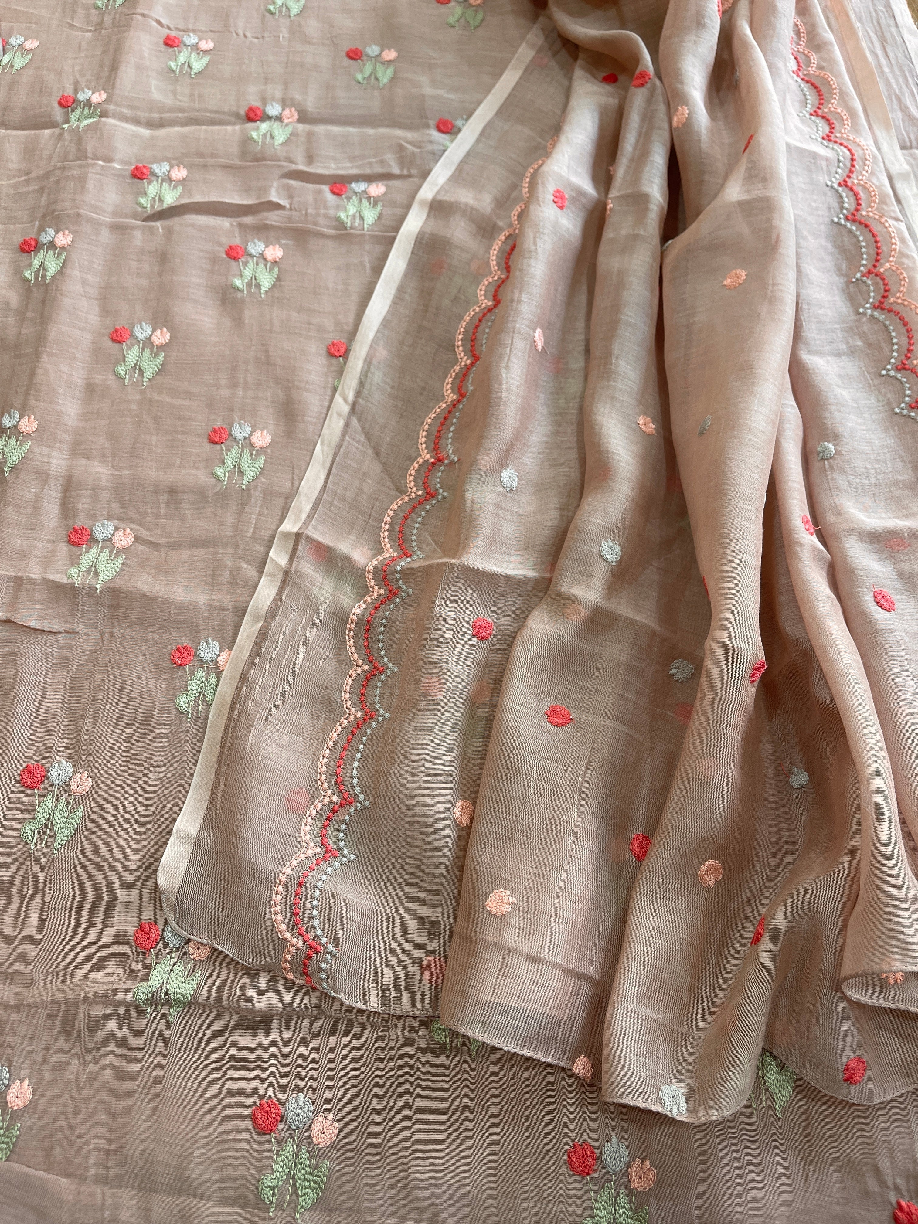 Antique Rose Suit Set with Thread Embroidery in Pure Mul - Masakalee
