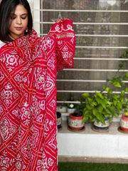 Bandhani Dupatta with Gotapatti Handwork with Zari Pallu in Pure Silk - Masakalee