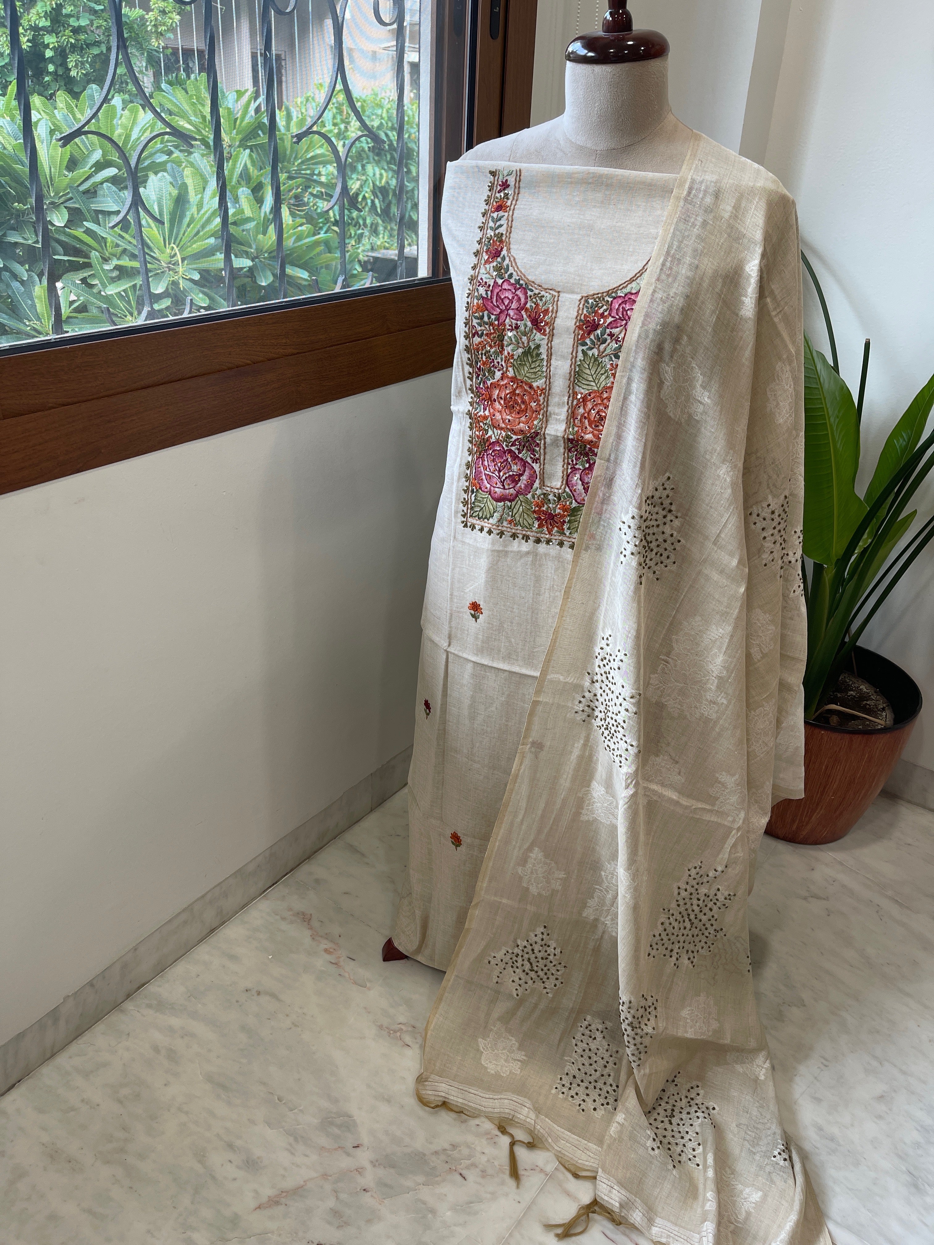 Beige Suit Set with Handpainting and Kantha Stitch Hand Embroidery in Chanderi - Masakalee