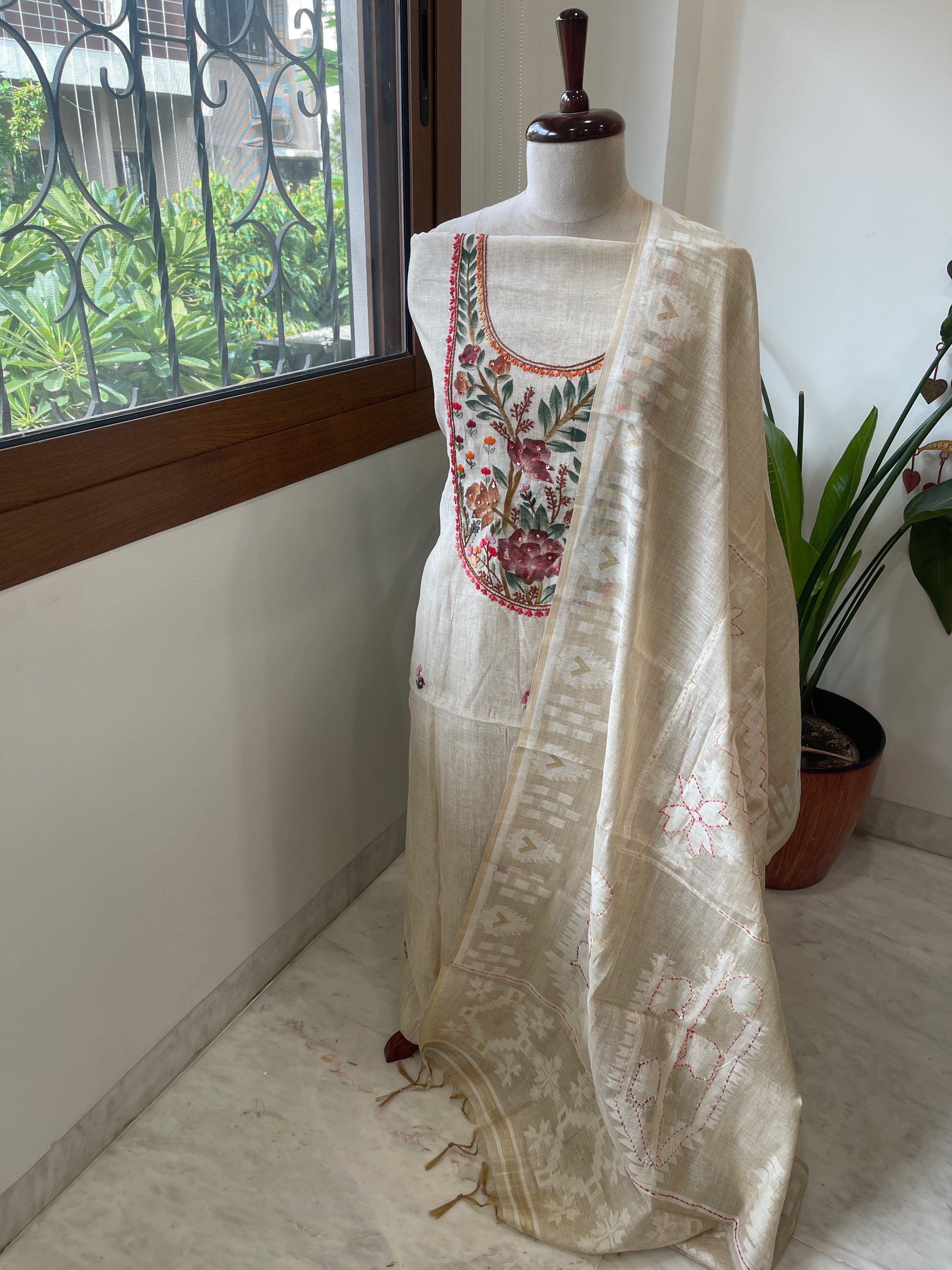 Beige Suit Set with Handpainting and Kantha Stitch Hand Embroidery in Chanderi - Masakalee