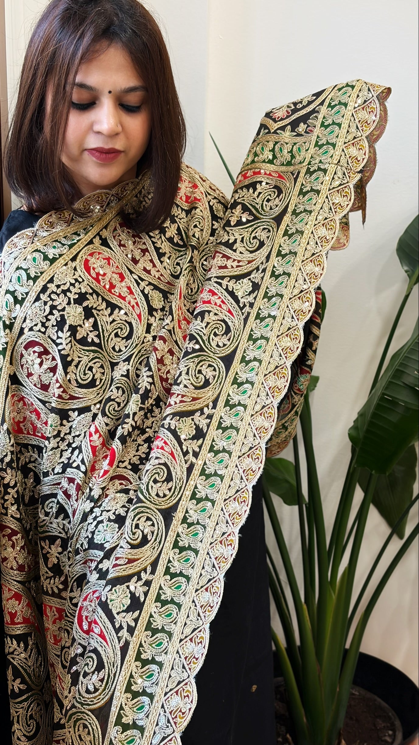 Black Chinon Dupatta with Aari Embroidery - Masakalee