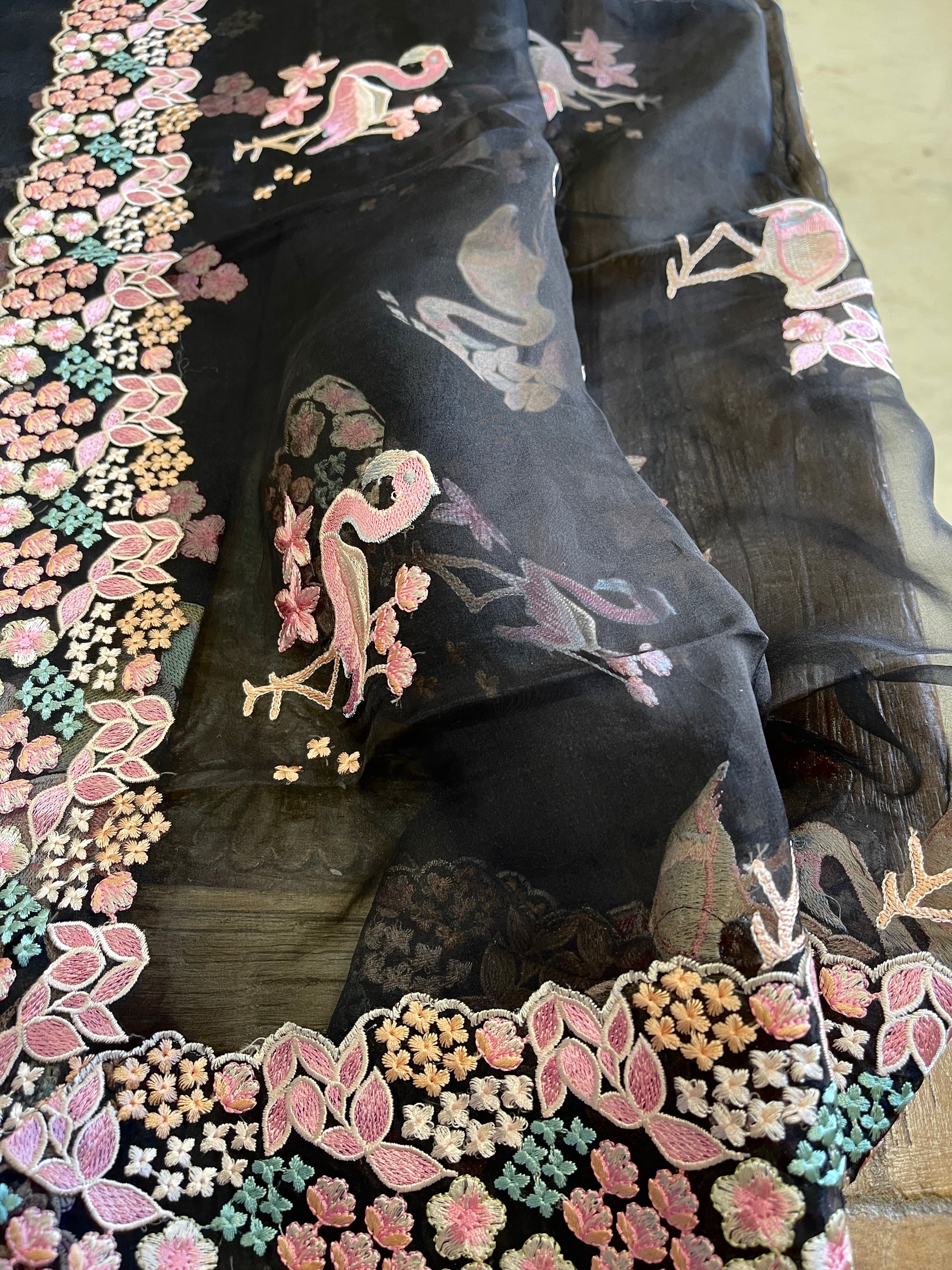 Black Dupatta Set (Kurta+Dupatta) with Thread Embroidery in Pure Organza - Masakalee