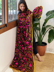 Black Georgette dupatta with Woolen Thread Handwork - Masakalee