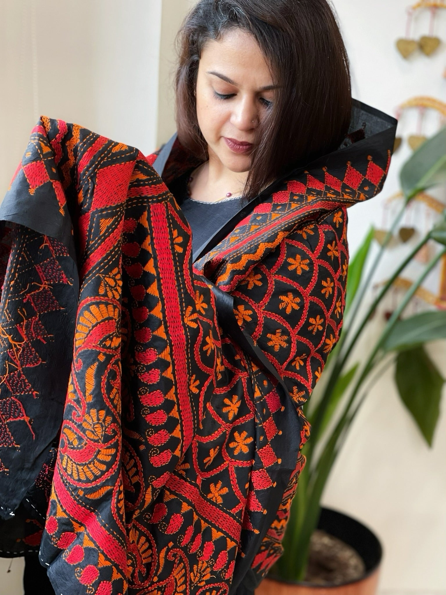 Black Handmade Nakshi Kantha Dupatta in Pure Silk - Masakalee