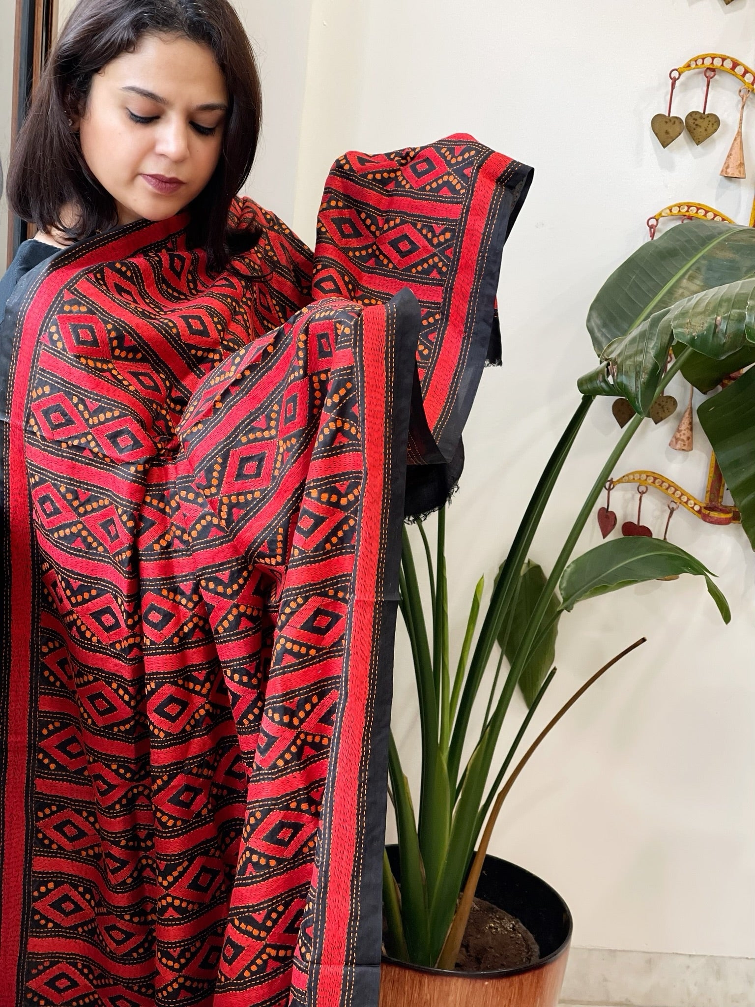 Black Handmade Nakshi Kantha Dupatta in Pure Silk - Masakalee
