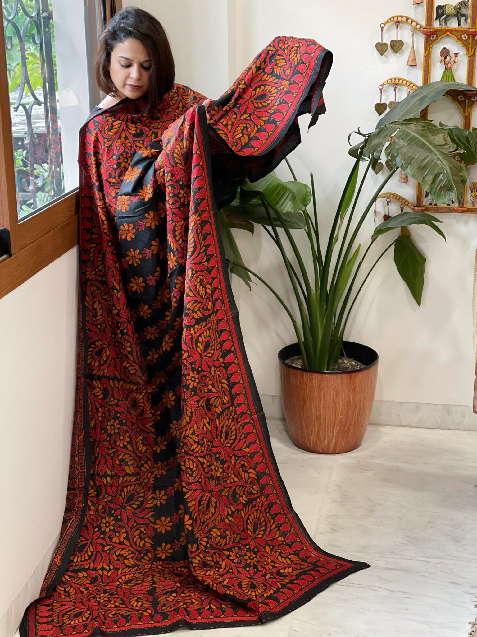 Black Handmade Nakshi Kantha Dupatta in Pure Silk - Masakalee