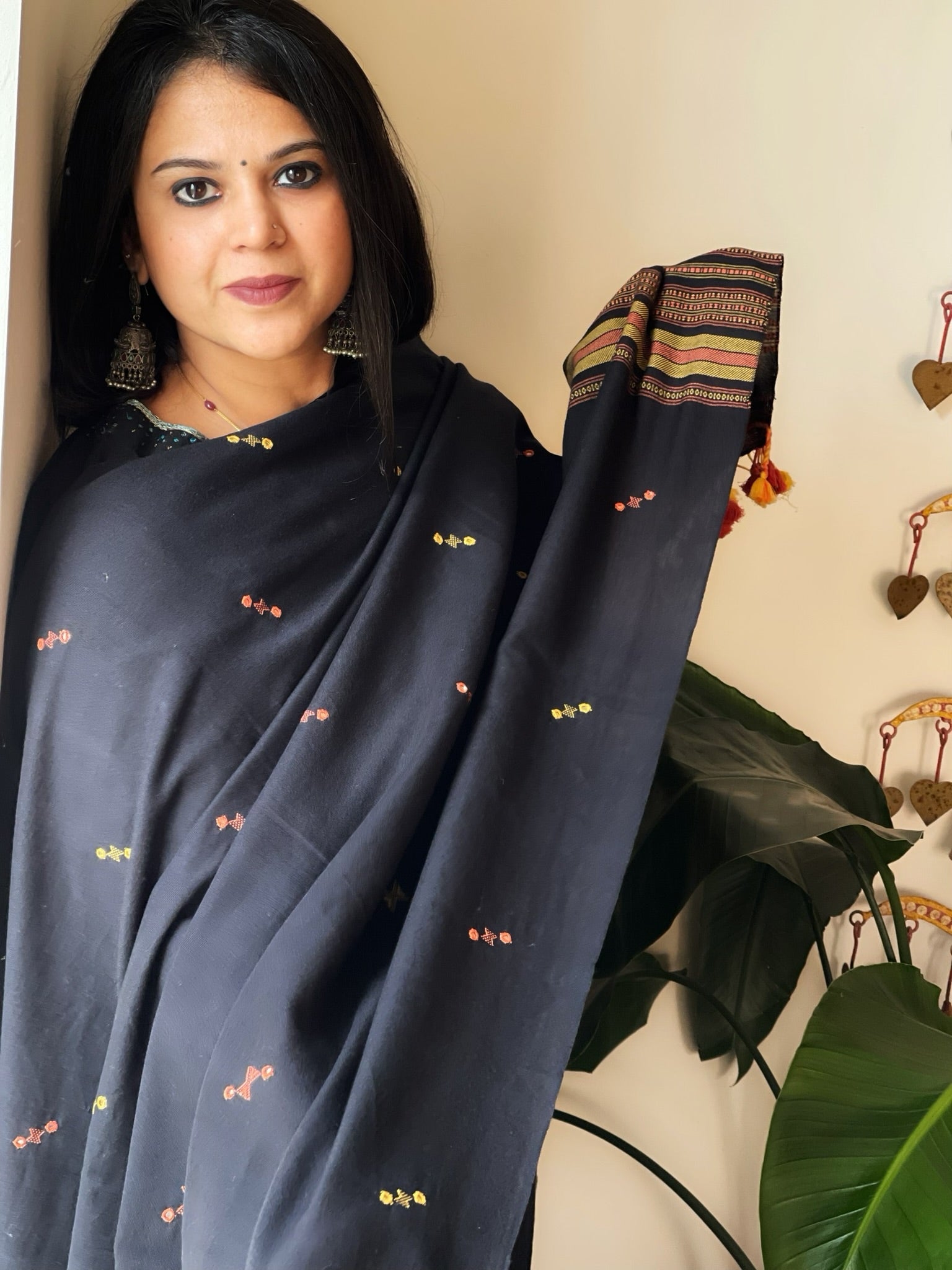 Black Handwoven Bhujodi Dupatta with Mirror & Thread Handwork in Cotton - Masakalee