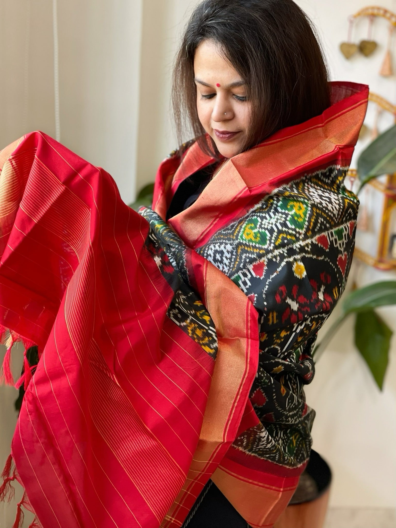 Black Handwoven Ikat Dupatta in Pure Silk - Masakalee