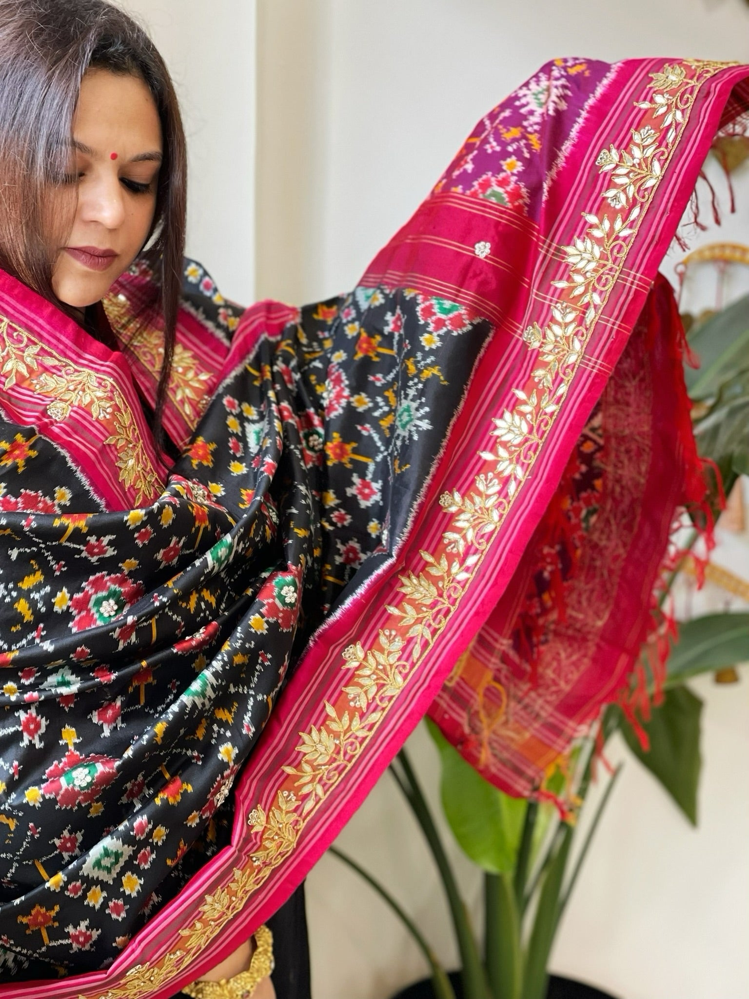 Black Handwoven Ikat Patola with Gotapatti & Pearl Handwork dupatta in Pure Silk - Masakalee