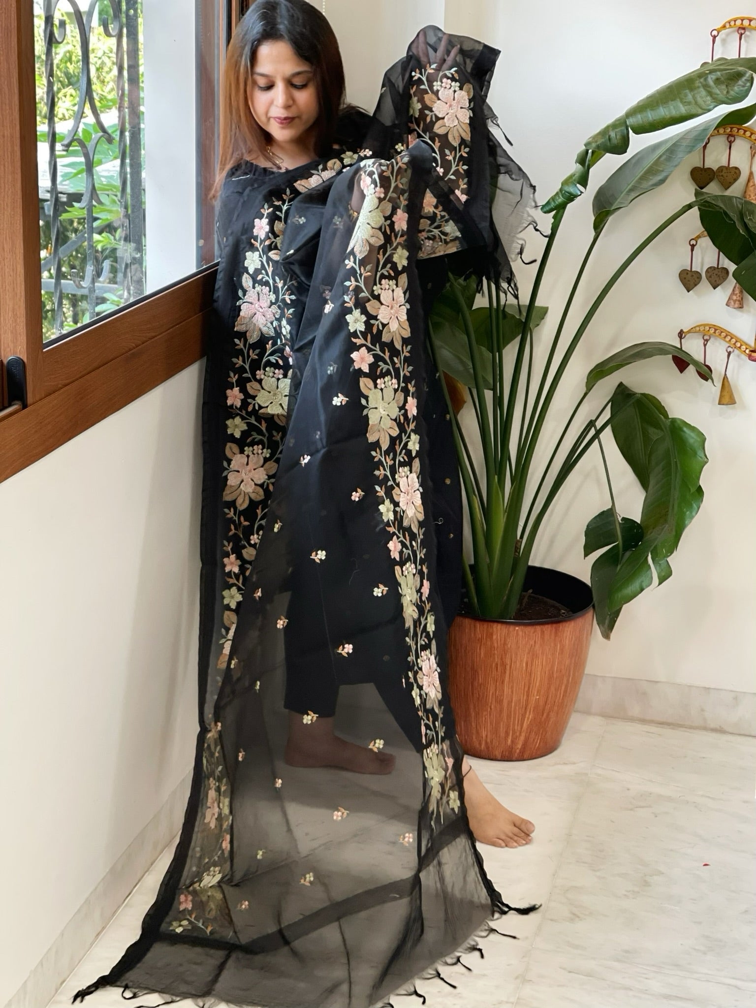Black Organza Dupatta with Thread Embroidery - Masakalee