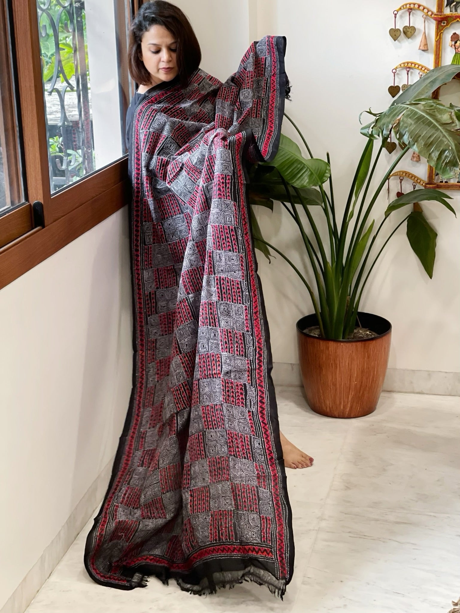 Black, Red Handmade Kantha Dupatta in Silk - Masakalee