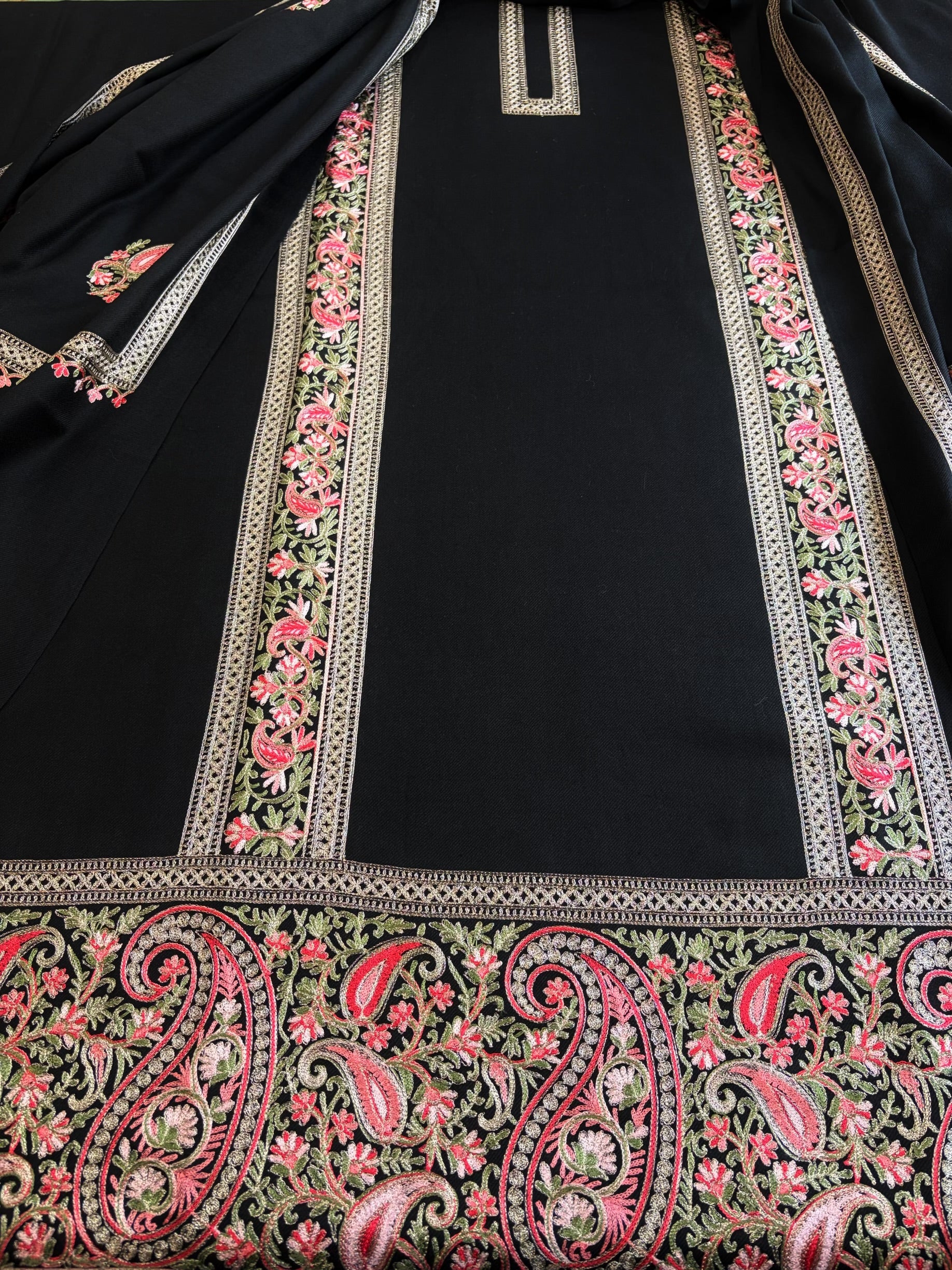 Black Winter Suit Set with Aari Work in Pashmina Wool - Masakalee