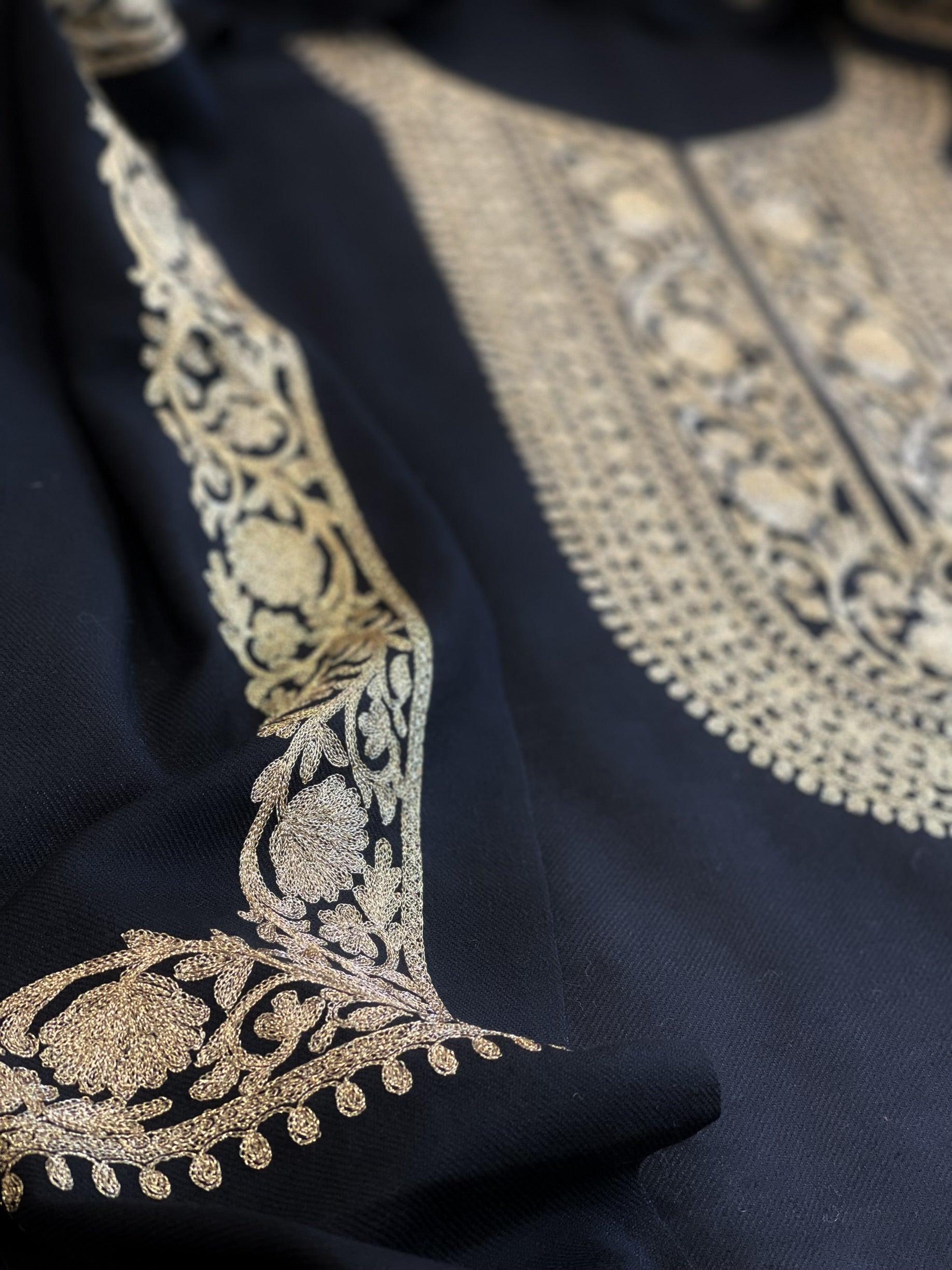 Black Winter Suit Set with Aari Work in Pashmina Wool - Masakalee