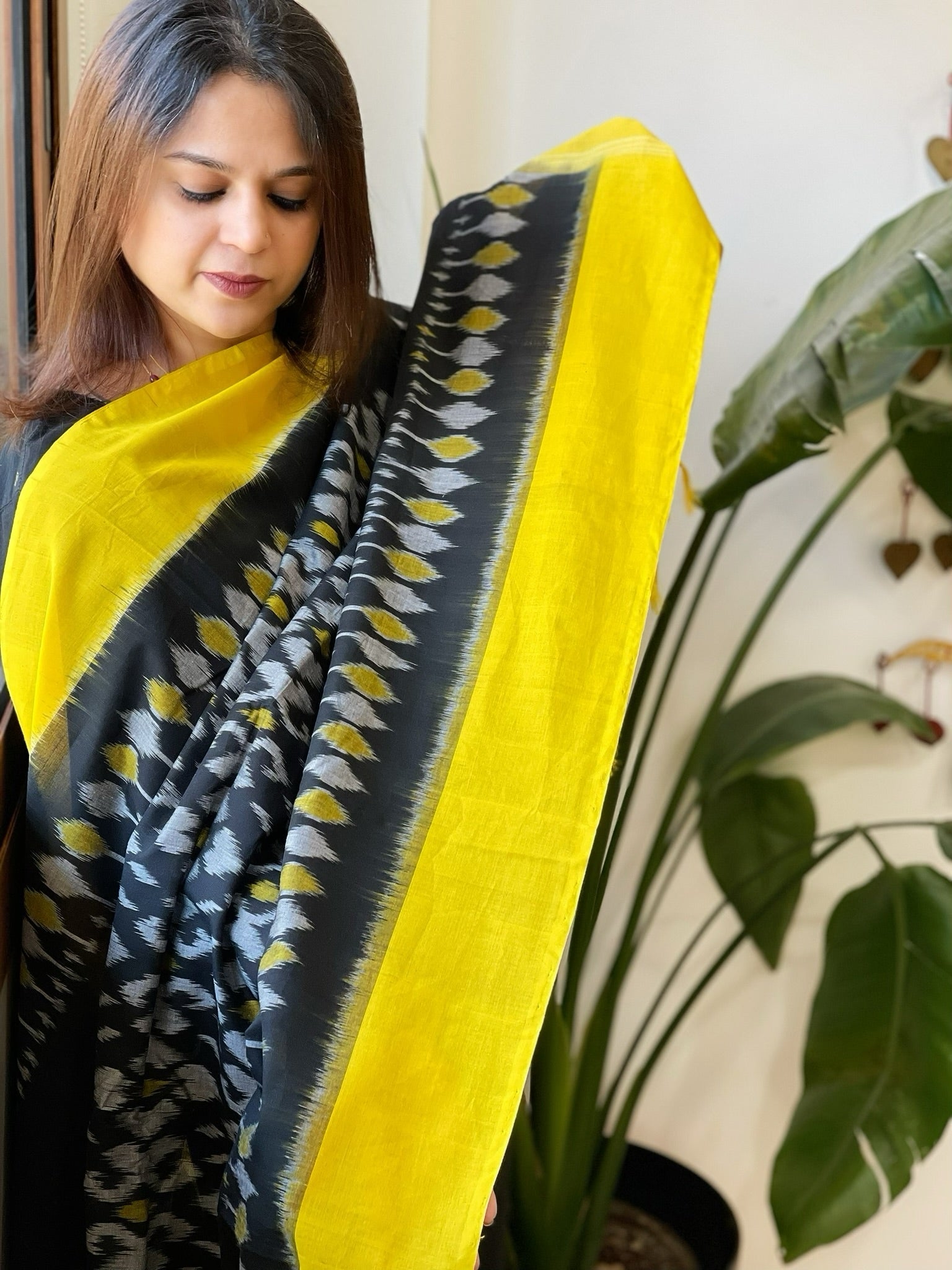 Black, Yellow Handwoven Ikat Dupatta in Cotton - Masakalee