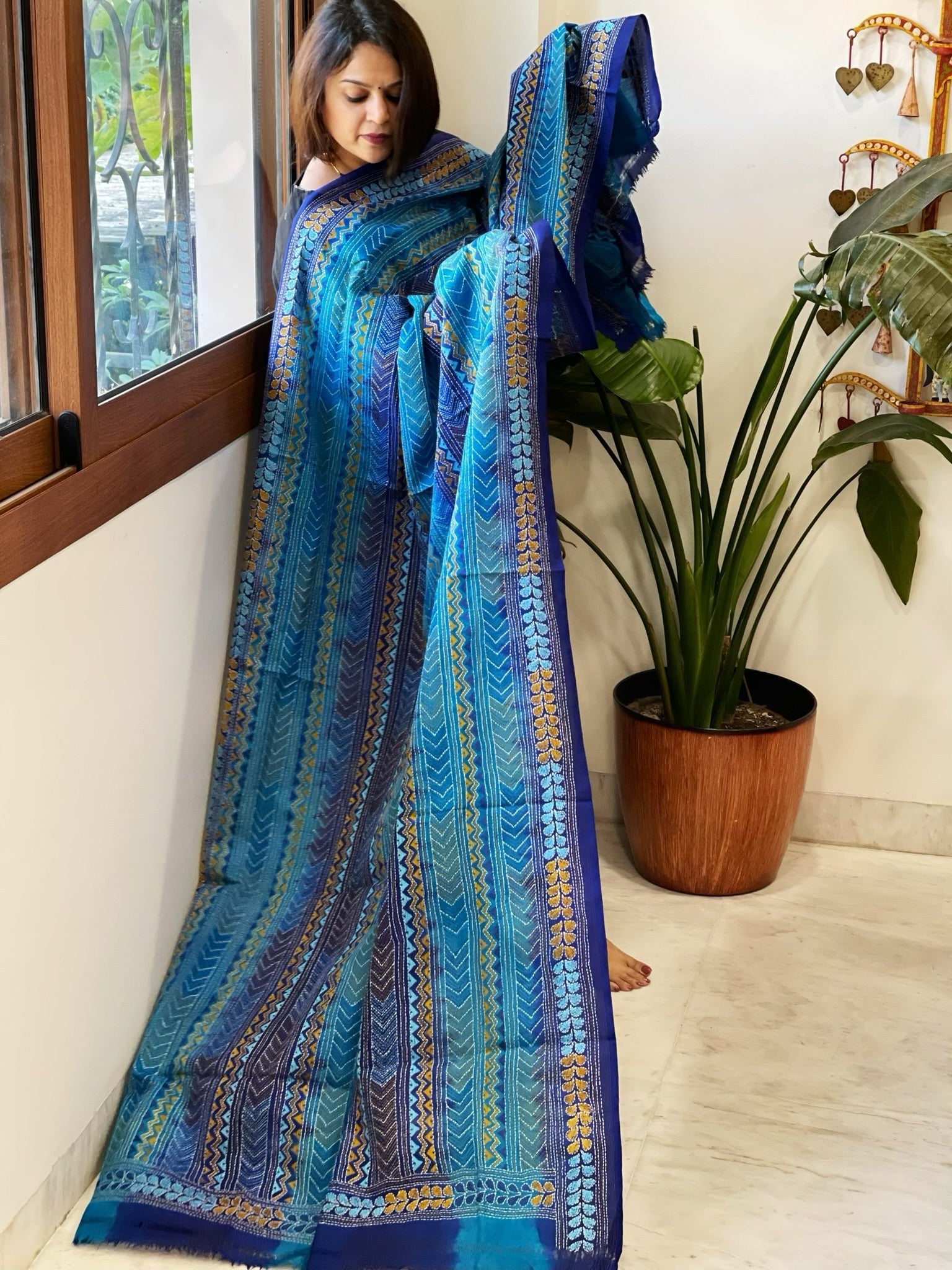 Blue Handmade Kantha Dupatta in Silk - Masakalee