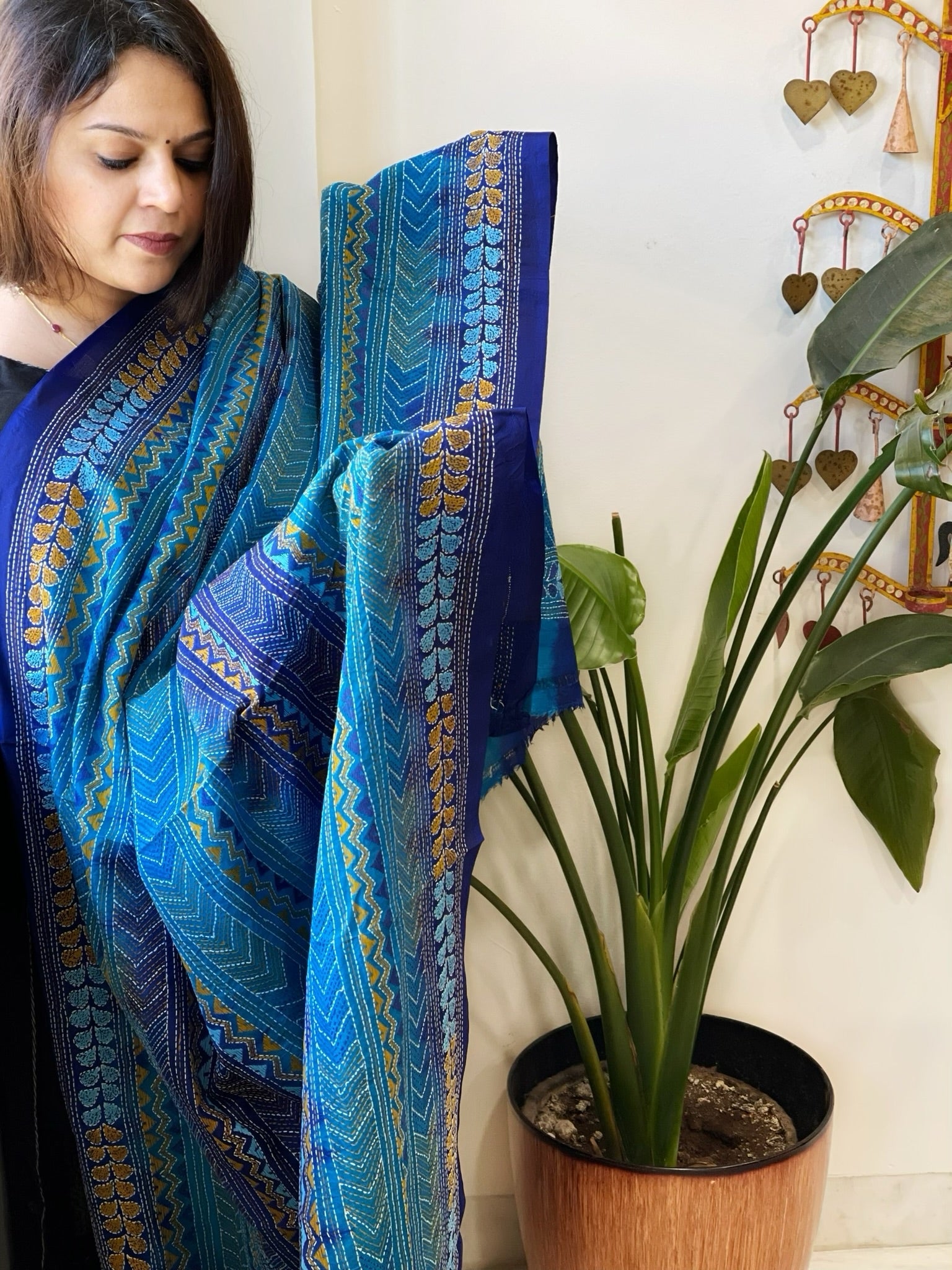 Blue Handmade Kantha Dupatta in Silk - Masakalee