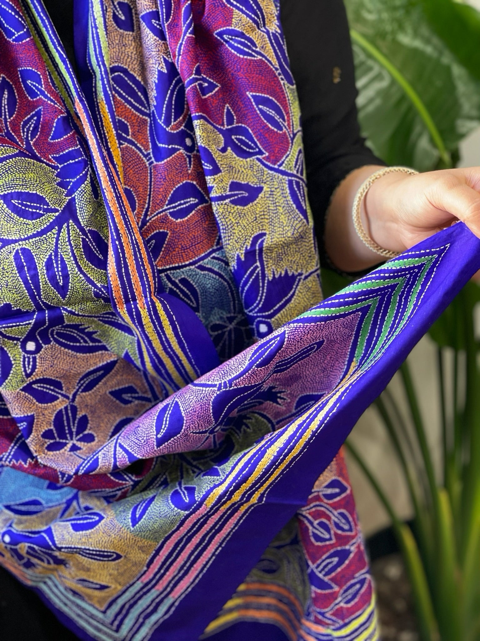 Blue Handmade Reverse Nakshi Kantha Stole in Pure Silk - Masakalee