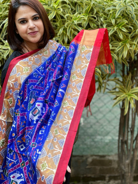 Blue Handwoven Ikat Patola Dupatta in Pure Silk - Masakalee