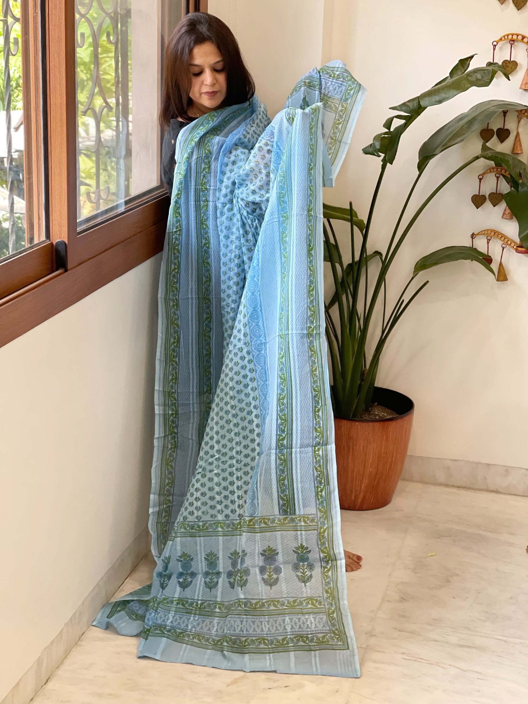 Blue Mul Cotton Handblock Printed Dupatta - Masakalee