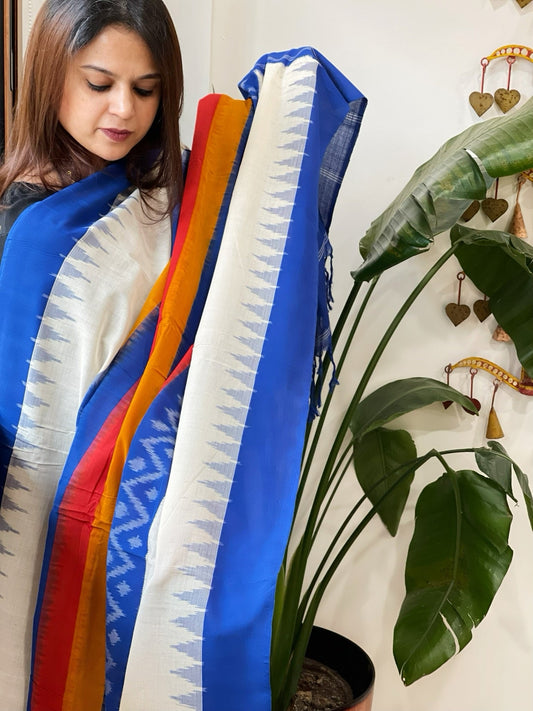 Blue, White Handwoven Ikat Dupatta in Cotton - Masakalee