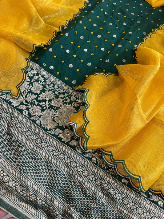 Bottle Green Handwoven Kadwa Banarasi with Hand Bandhani Suit Set in Pure Silk - Masakalee