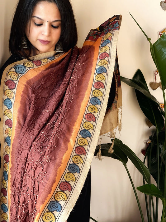 Brick Rai Bandhej Dupatta with Handpainted Kalamkari Pallu in Pure Muga Silk - Masakalee