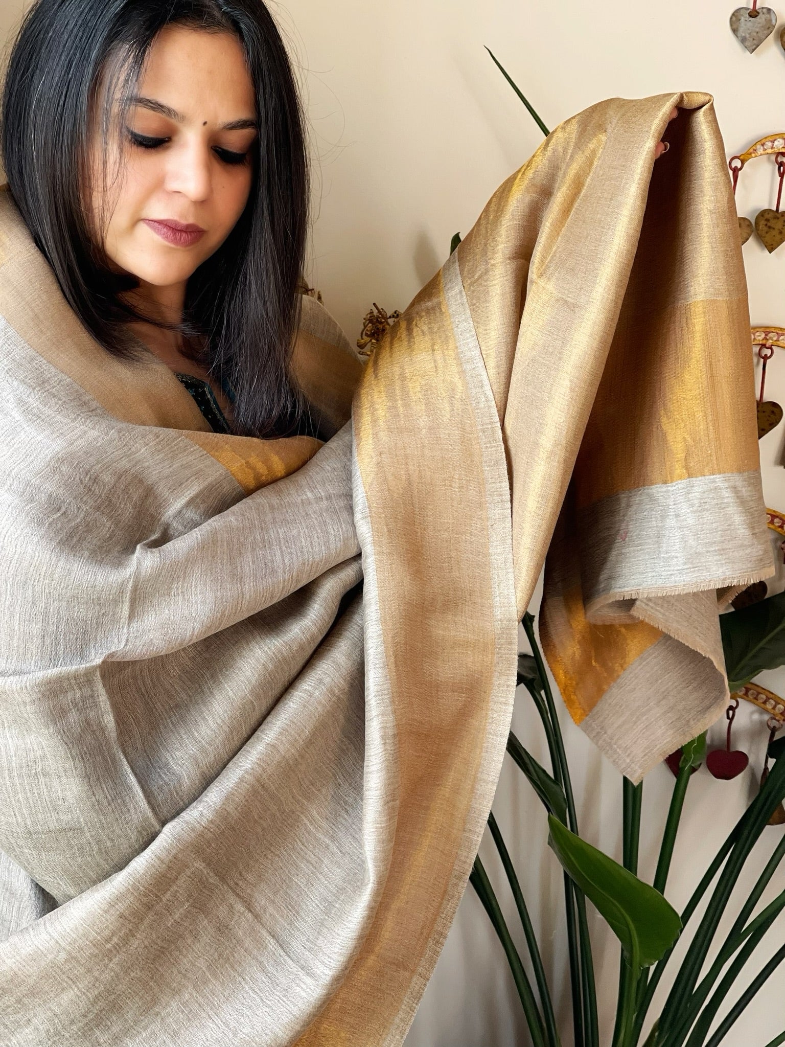 Brownish Grey Pashmina Shawl with Zari - Masakalee