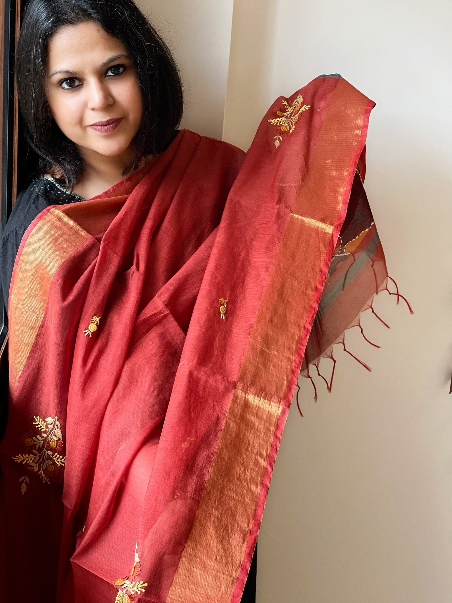 Chanderi Silk Dupatta with Ikat Pallu, Kantha Stitch and Knot Handwork - Masakalee