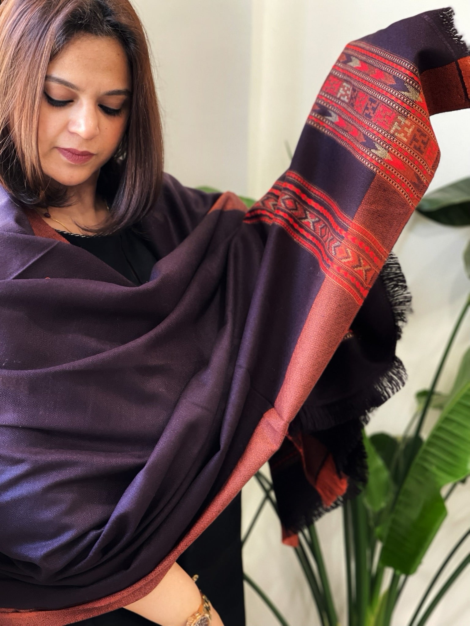 Cola Woven Kullu Woollen Shawl - Masakalee