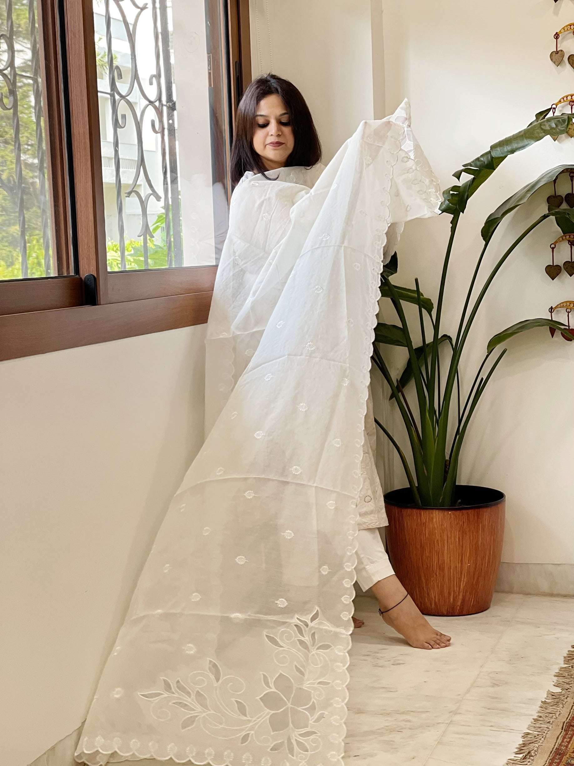 Cream Chanderi Dupatta with Cut Work - Masakalee