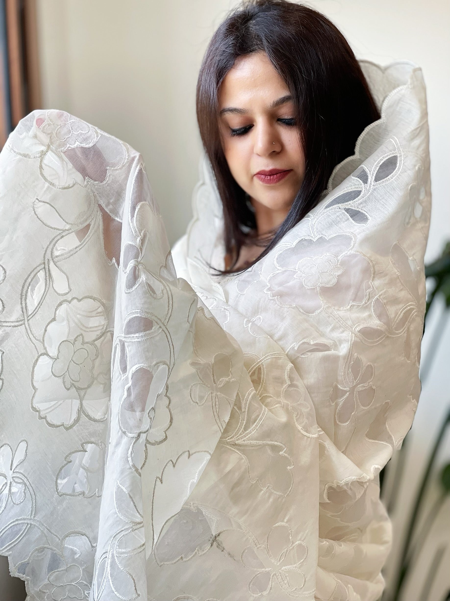 Cream Chanderi Dupatta with Jaal Cut Work - Masakalee