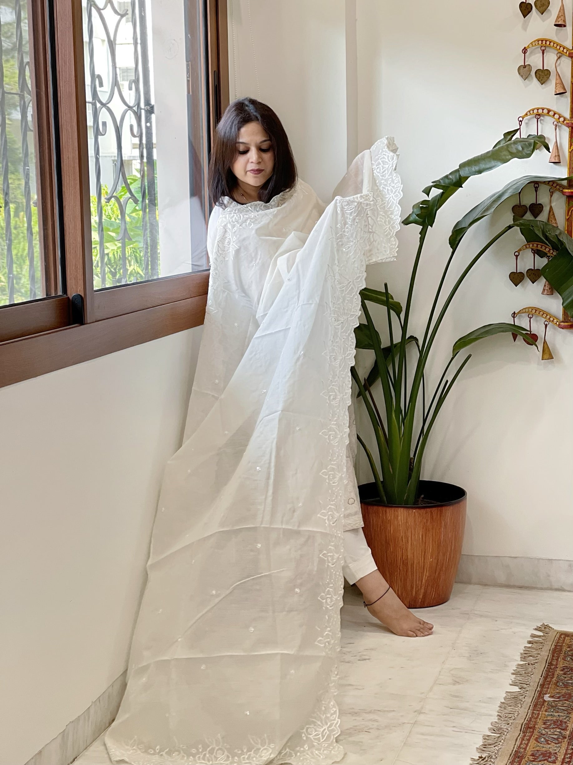 Cream Chanderi Dupatta with Thread and Pearl Embroidery - Masakalee