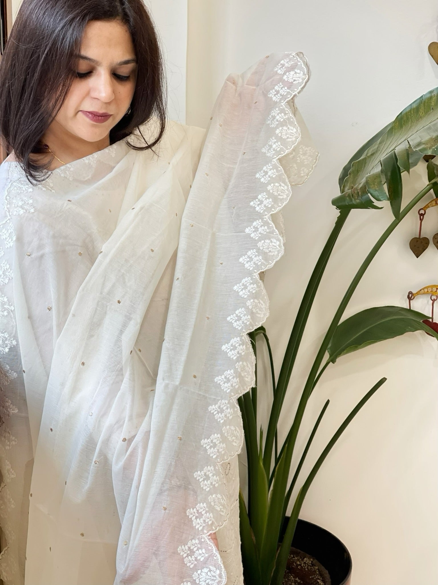 Cream Chanderi Dupatta with Thread Embroidery - Masakalee