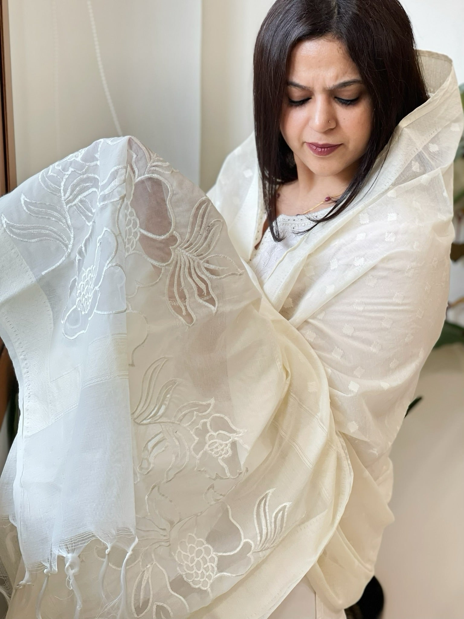Cream Handwoven Chanderi Dupatta with Self Weaving and Cut Work Pallu - Masakalee