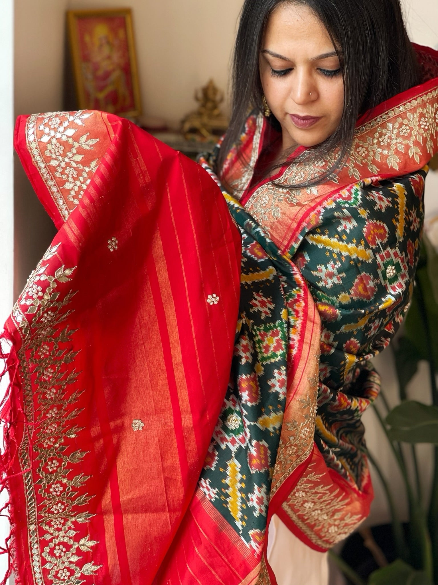 Deep Green Handwoven Ikat Patola with Gotapatti & Pearl Handwork dupatta in Pure Silk - Masakalee